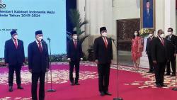 Jokowi Resmi Melantik 2 Menteri dan 3 Wakil Menteri Baru